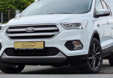 Ford Kuga 88.000 km 14.700 &euro; Fürth 90763