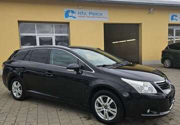 Toyota Avensis 131.000 km 5.990 &euro; Büchenbach 91186