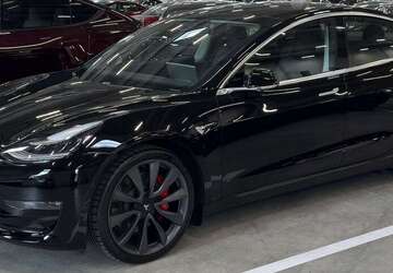 Tesla Model 3 126.600 km 23.800 &euro; Nürnberg 90449