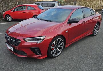 Opel Insignia 81.825 km 20.995 &euro; Nürnberg 90411