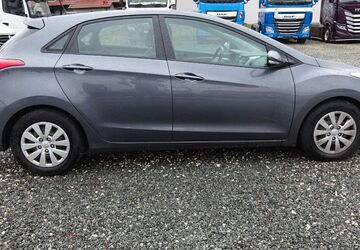 Hyundai i30 99.000 km 7.950 &euro; Nürnberg 90431