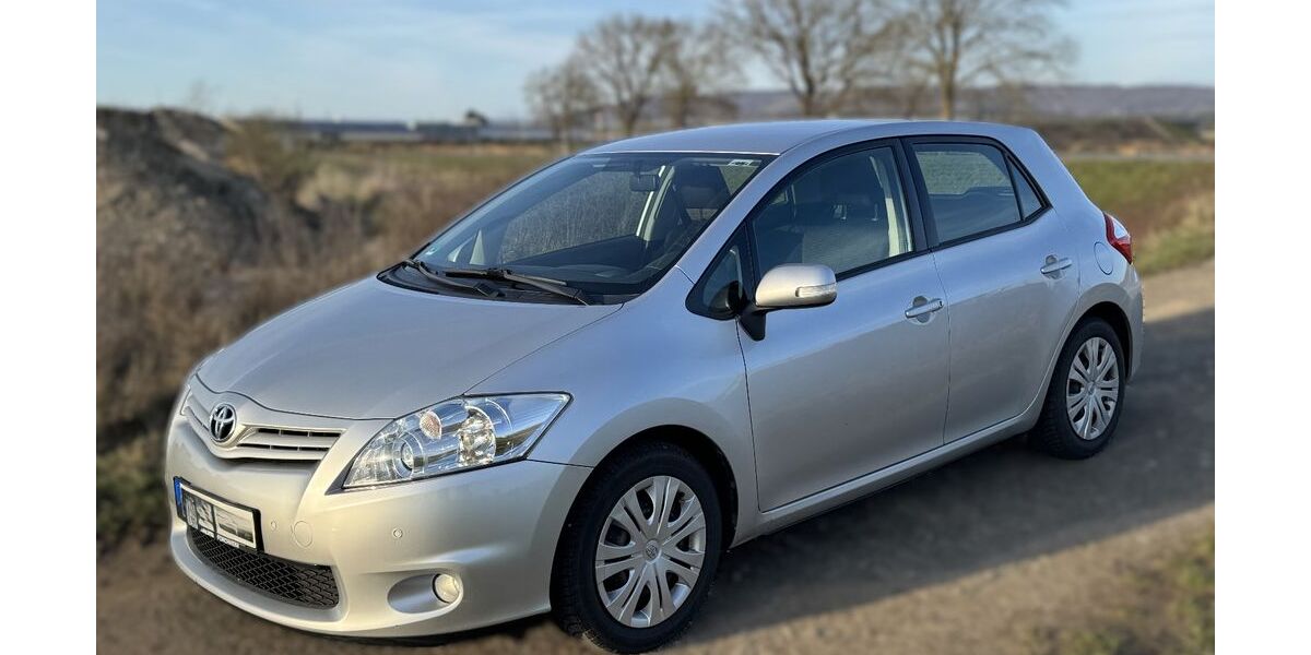 Toyota Auris 169.000 km 4.200 &euro; Forchheim 91301