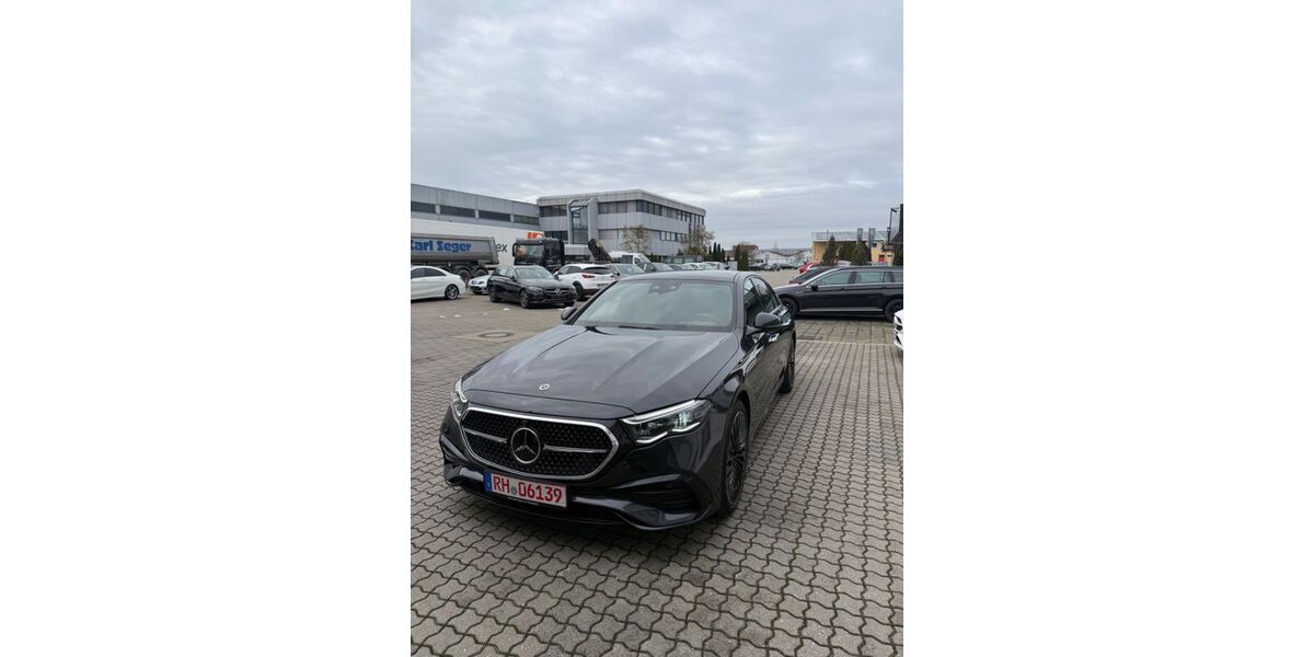 Mercedes-Benz E 220 30.000 km 71.900 &euro; Roth 91154
