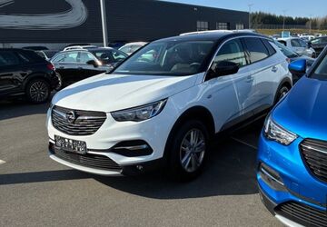 Opel Grandland (X) 90.000 km 13.485 &euro; Nürnberg 90478