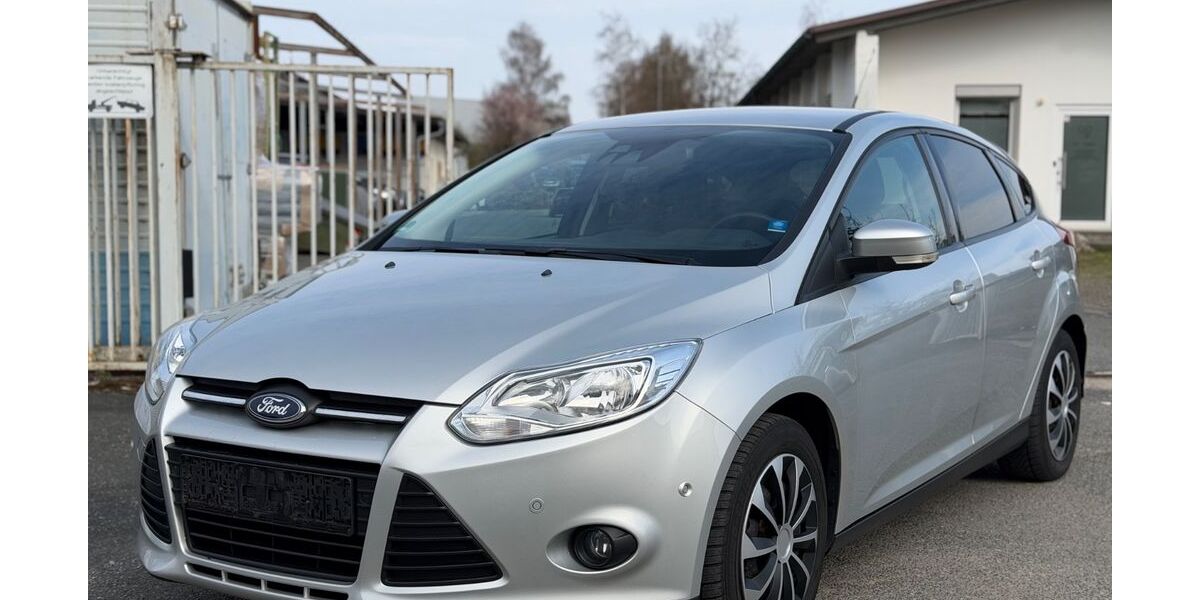 Ford Focus 180.000 km 2.990 &euro; Eckental 90542