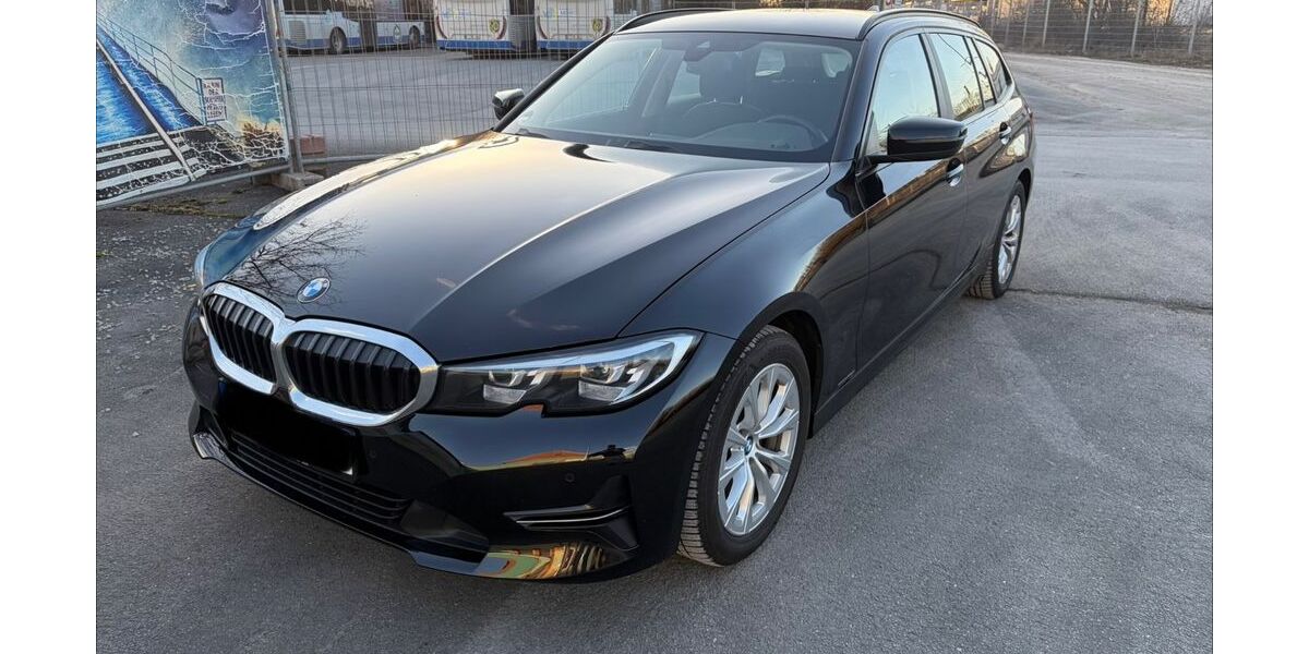BMW 318 129.000 km 22.599 &euro; Neustadt an der Aisch 91413