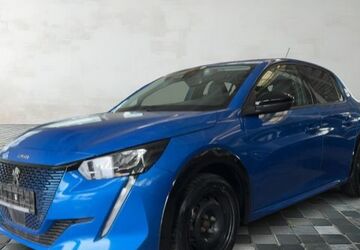 Peugeot 208 32.500 km 18.990 &euro; Nürnberg OT Schweinau 90439