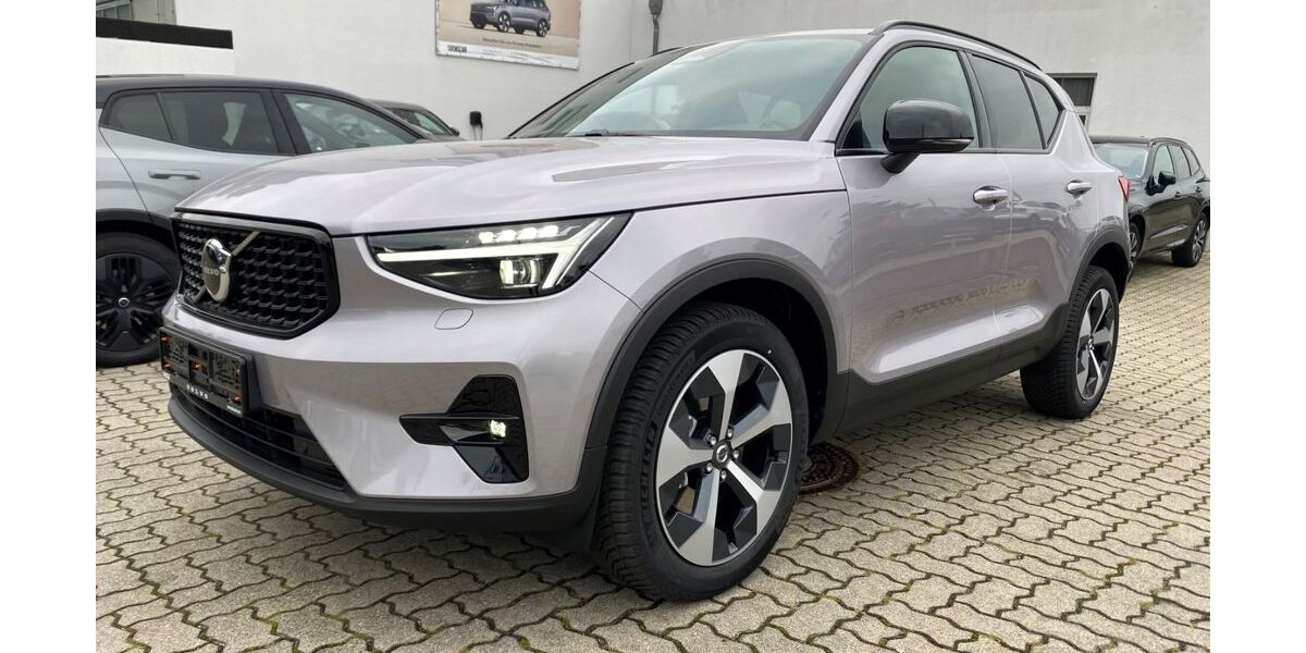 Volvo XC40 9.900 km 44.200 &euro; Fürth 90765