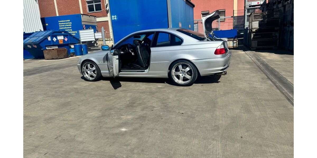 BMW 330 266.000 km 5.500 &euro; Roth 91154