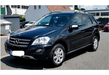 Mercedes-Benz ML 320 187.000 km 10.700 &euro; Nürnberg 90402