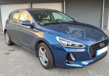 Hyundai i30 89.000 km 13.450 &euro; Fürth 90763