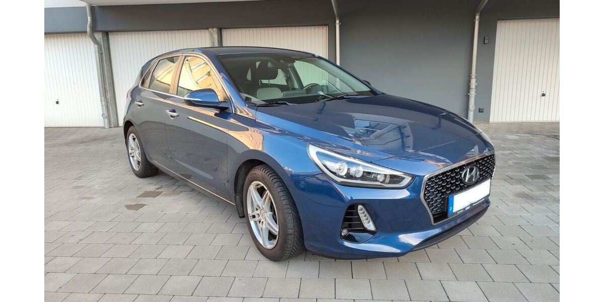 Hyundai i30 89.000 km 13.450 &euro; Fürth 90763