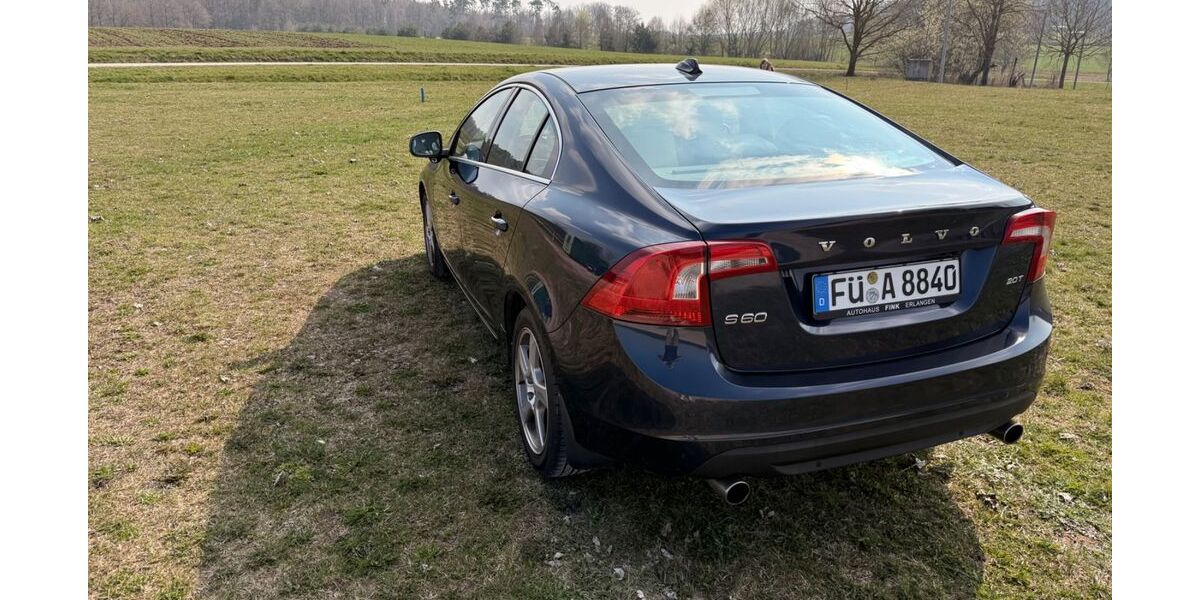 Volvo S60 107.100 km 7.900 &euro; Cadolzburg 90556