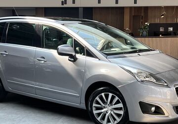 Peugeot 5008 93.762 km 7.970 &euro; Cadolzburg bei Nürnberg 90556