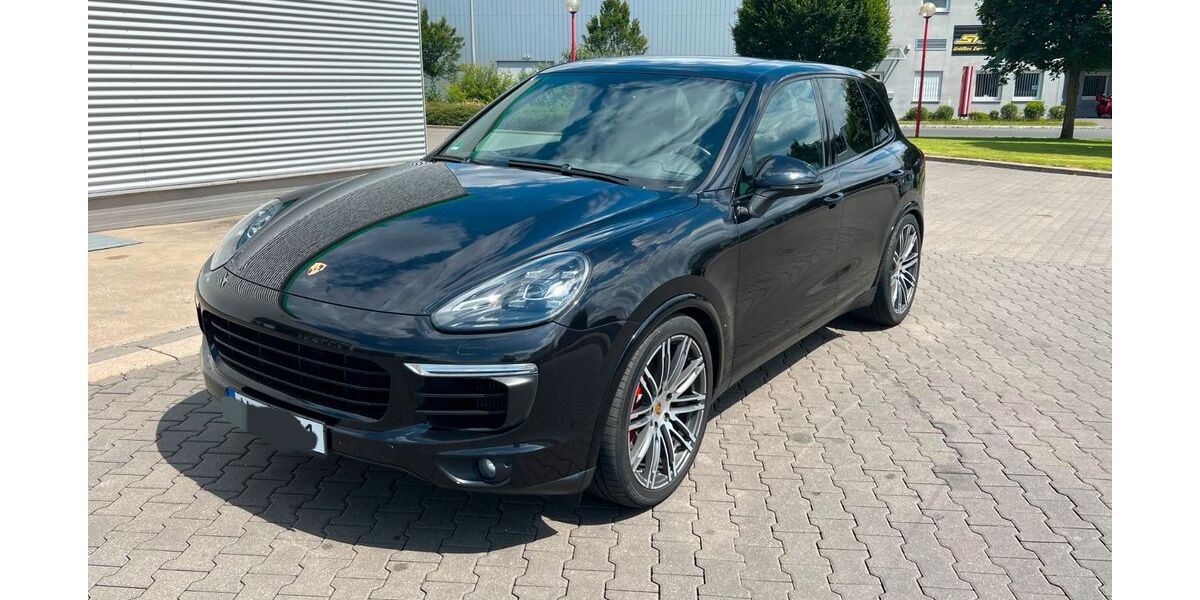 Porsche Cayenne 83.000 km 40.900 &euro; Nürnberg 90427