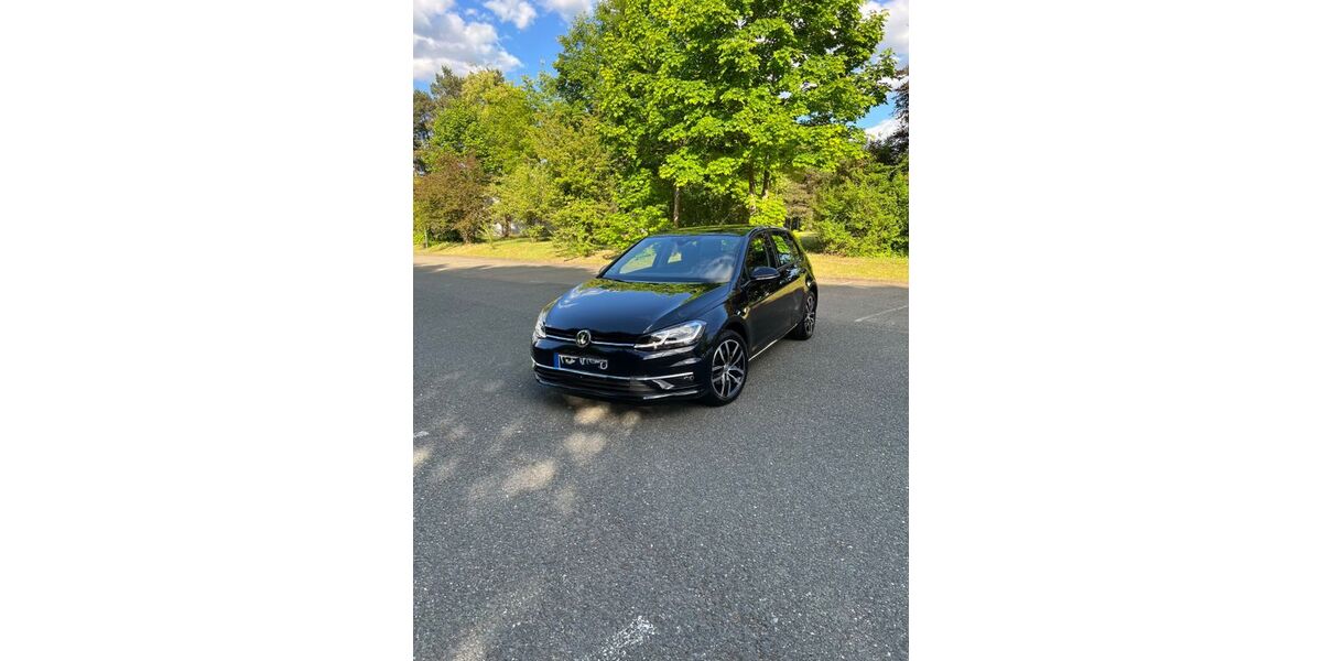 VW Golf 104.000 km 13.990 &euro; Nürnberg 90459