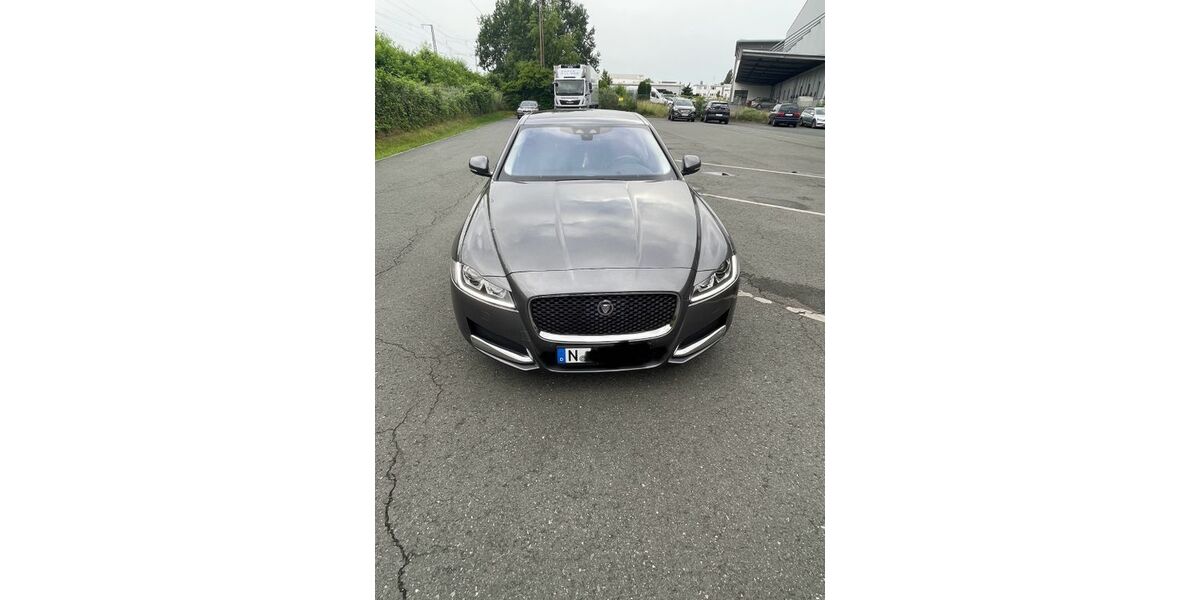 Jaguar XF 172.000 km 14.300 &euro; Nurnberg 90478