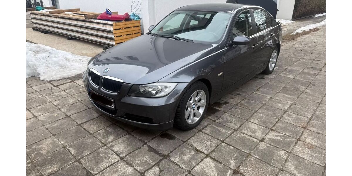 BMW 320 127.000 km 5.900 &euro; Nürnberg 90441