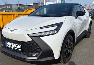 Toyota C-HR 3.000 km 27.990 &euro; Fürth/Südstadt 90763