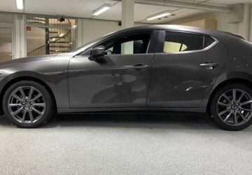 Mazda 3 2.500 km 25.990 &euro; Fürth 90763