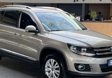 VW Tiguan 200.000 km 10.440 &euro; Cadolzburg bei Nürnberg 90556