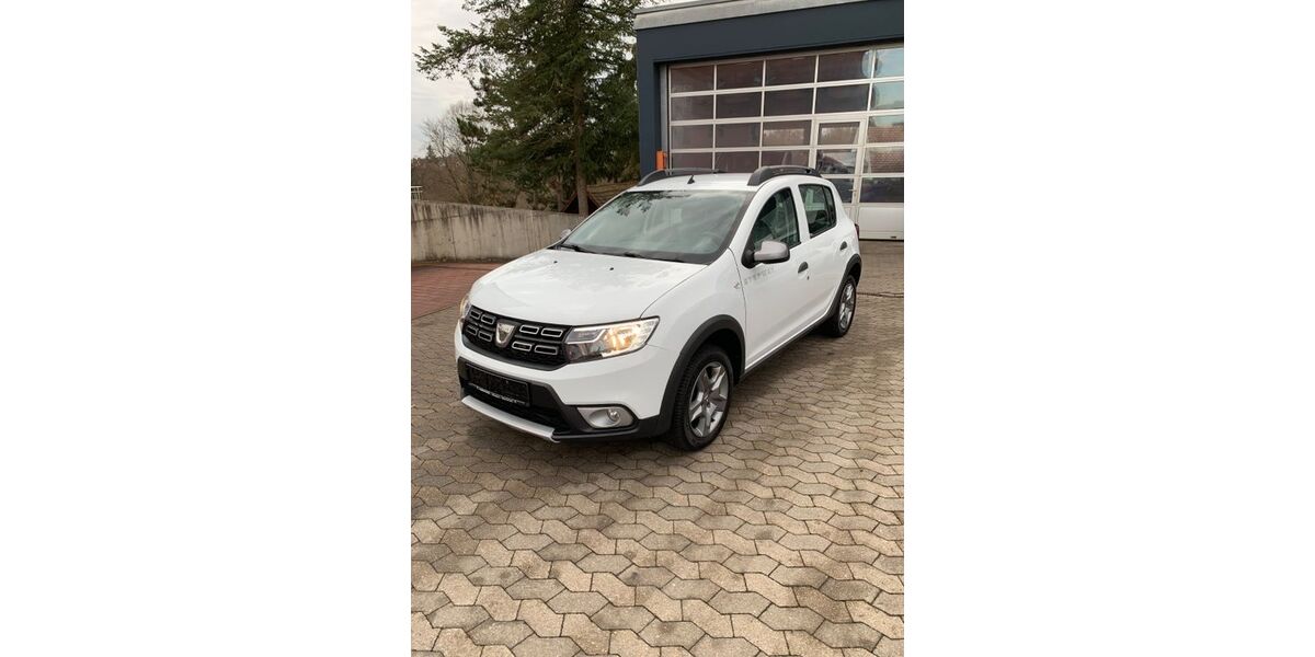 Dacia Sandero 94.000 km 10.900 &euro; Nürnberg 90475