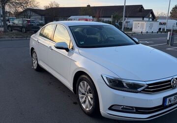 VW Passat 170.500 km 13.900 &euro; Nürnberg 90431
