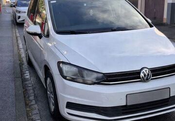 VW Touran 164.000 km 14.500 &euro; Oberasbach 90522