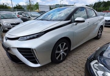 Toyota Mirai 124.000 km 8.990 &euro; Nürnberg 90439