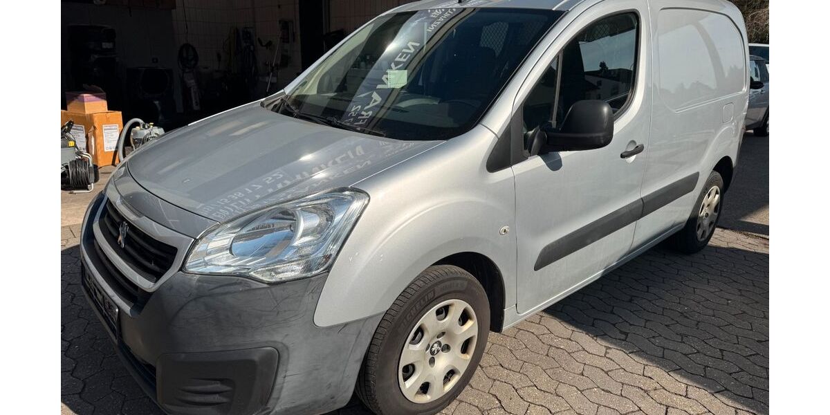 Peugeot Partner 152.000 km 6.500 &euro; Nürnberg 90453