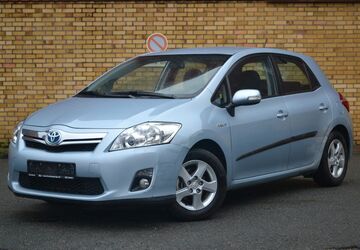 Toyota Auris 49.684 km 6.680 &euro; Nürnberg 90441