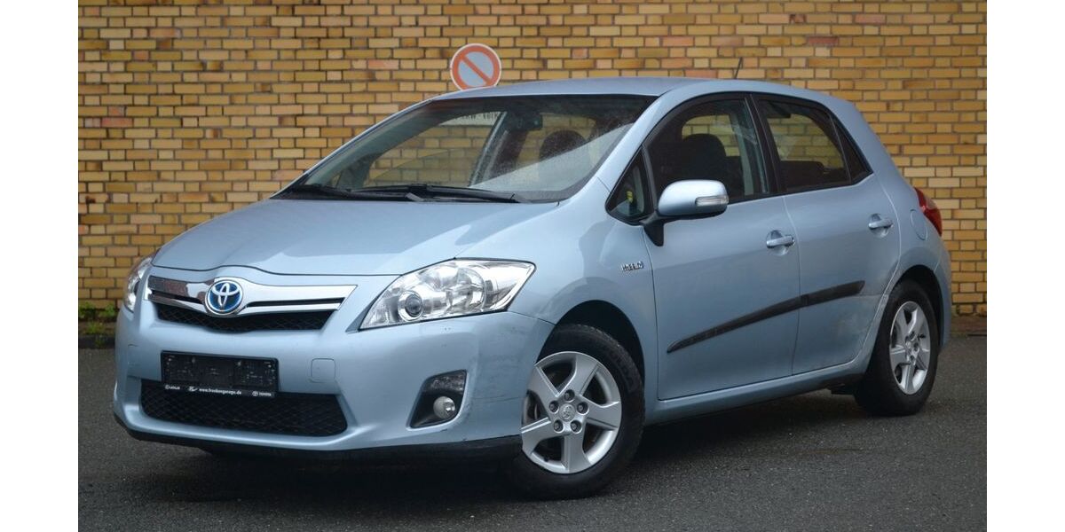 Toyota Auris 49.684 km 6.680 &euro; Nürnberg 90441