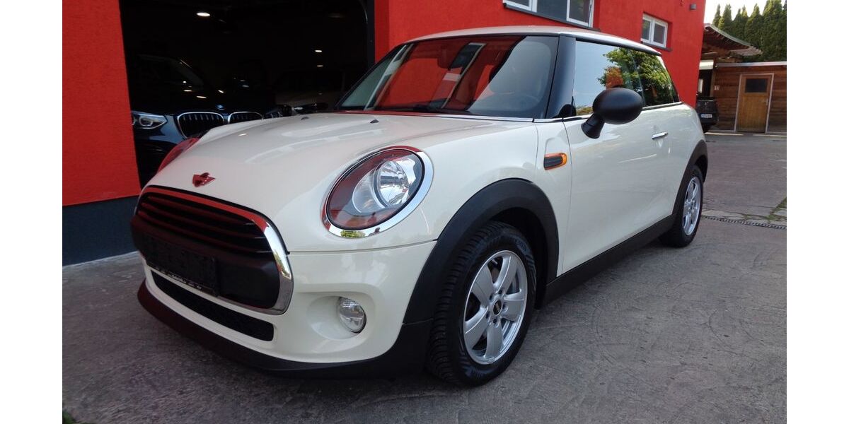 Mini ONE 157.000 km 7.950 &euro; Nürnberg 90431