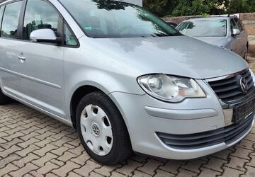 VW Touran 285.984 km 2.290 &euro; Nürnberg 90431