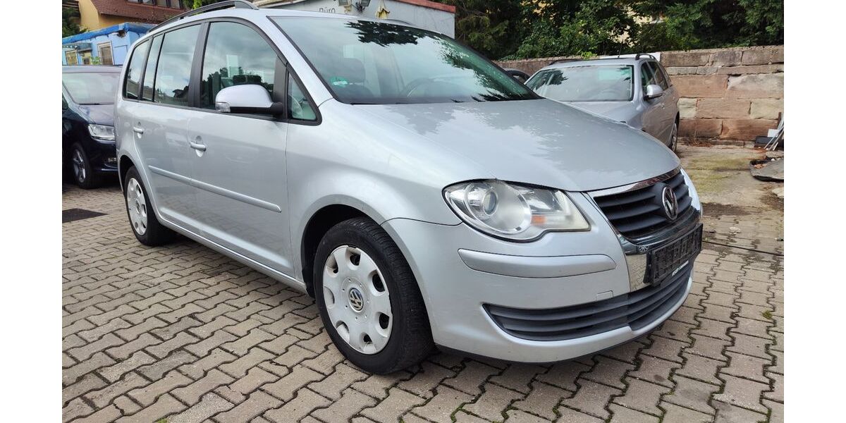 VW Touran 285.984 km 2.290 &euro; Nürnberg 90431