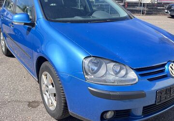 VW Golf 211.000 km 1.990 &euro; Nürnberg 90431