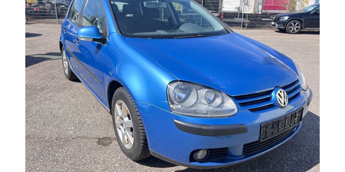 VW Golf 211.000 km 1.990 &euro; Nürnberg 90431