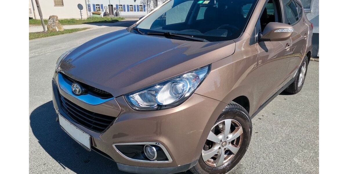Hyundai ix35 87.550 km 8.799 &euro; Fürth 90762
