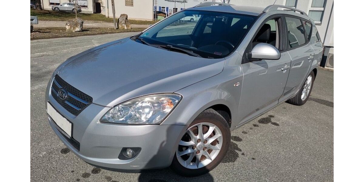 Kia ceed Sportswagon 214.000 km 1.999 &euro; Fürth 90762