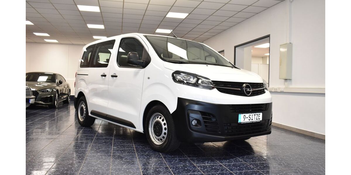 Opel Vivaro 119.637 km 18.370 &euro; Nürnberg 90431