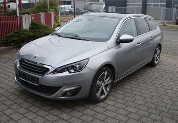 Peugeot 308 100.200 km 8.900 &euro; Fürth 90763