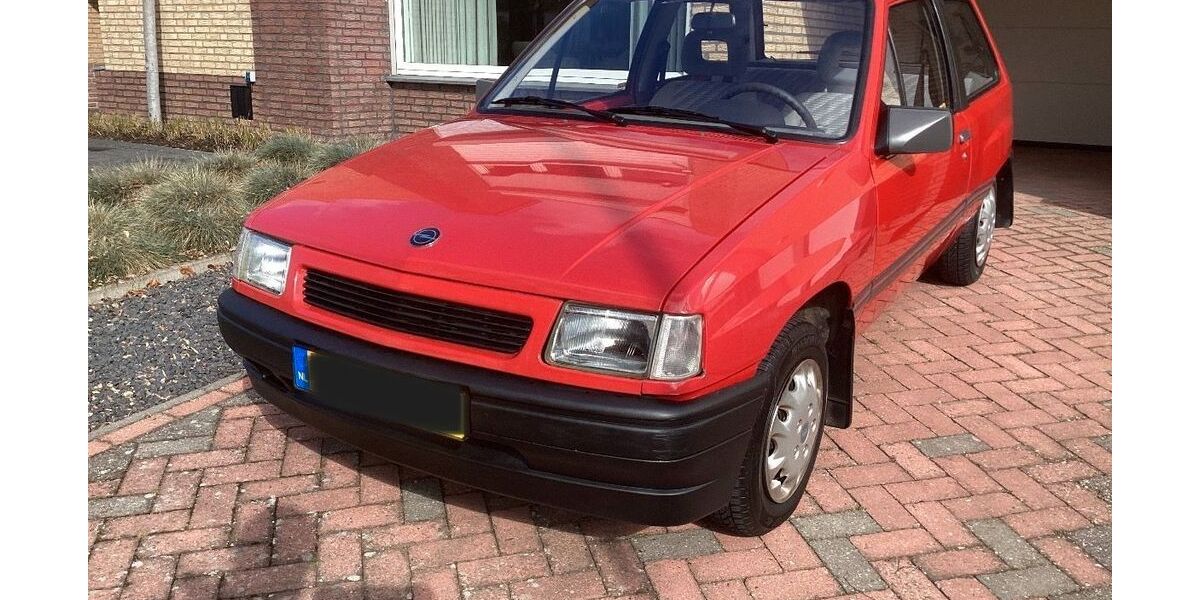 Opel Corsa 40.000 km 6.500 &euro; Stein 6171J