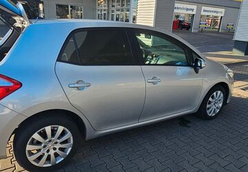 Toyota Auris 268.000 km 5.500 &euro; Nürnberg 90443