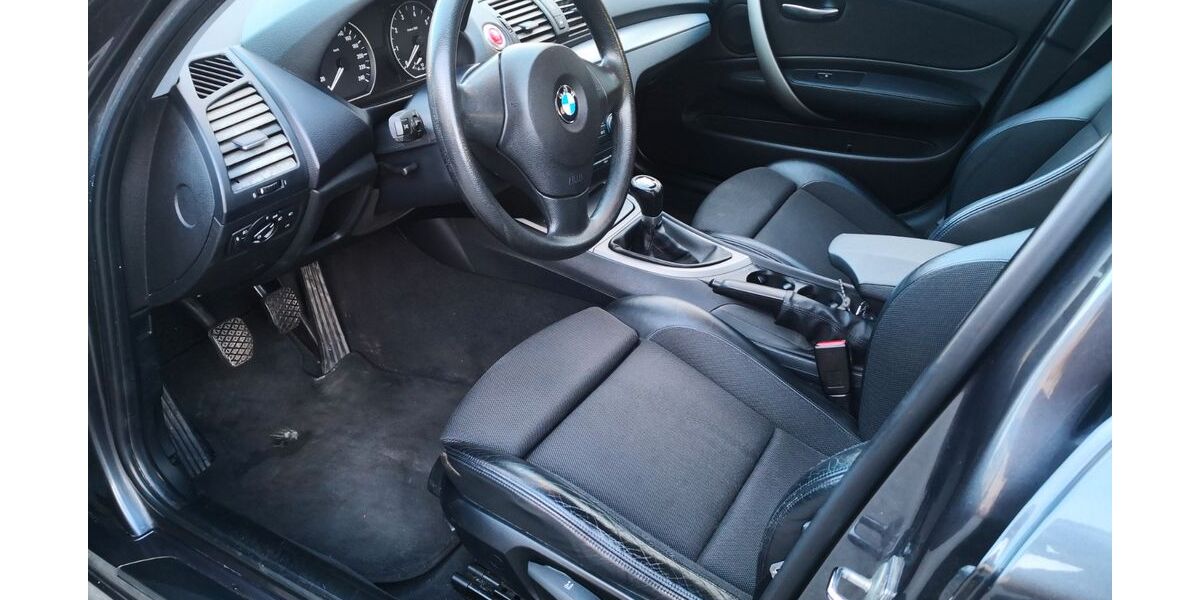 BMW 118 200.000 km 2.500 &euro; Feucht 90537