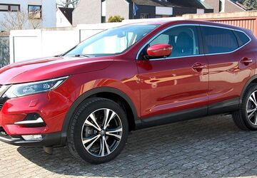 Nissan Qashqai 52.100 km 15.680 &euro; Feucht 90537