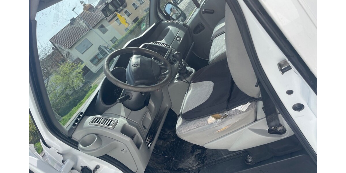 Renault Trafic 212.000 km 8.500 &euro; Roßtal 90574