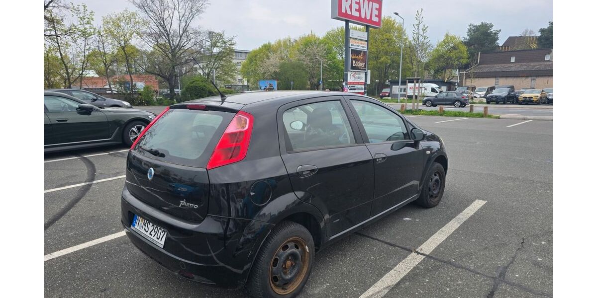 Fiat Grande Punto 145.000 km 1.100 &euro; Nürnberg 90429