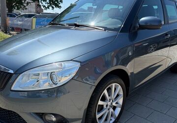 Skoda Fabia 144.143 km 5.999 &euro; Fürth 90763