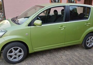 Daihatsu Sirion 160.000 km 2.399 &euro; Neustadt a.d.Aisch 91413