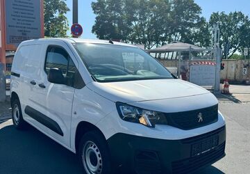 Peugeot Partner 112.000 km 8.800 &euro; Nürnberg 90431